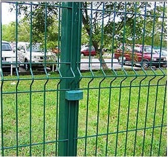 3D Curved 2.43m Width Decorative Wire Mesh Fence For Outdoor