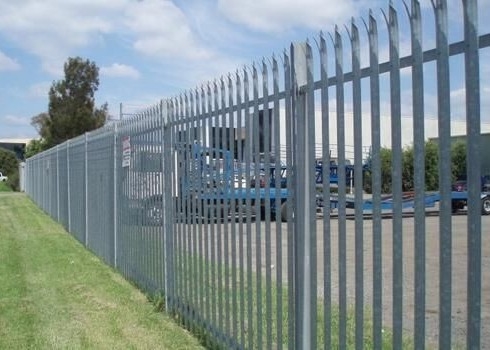 Hot Dipped Galvanized 6ft High Steel Palisade Fencing With W Pale